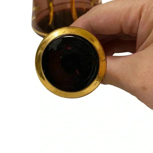 VGT Bohemian Czech Amethyst Gold Etched Ruby Glass Decanter & 2 Water Goblet - Picture 6 of 15